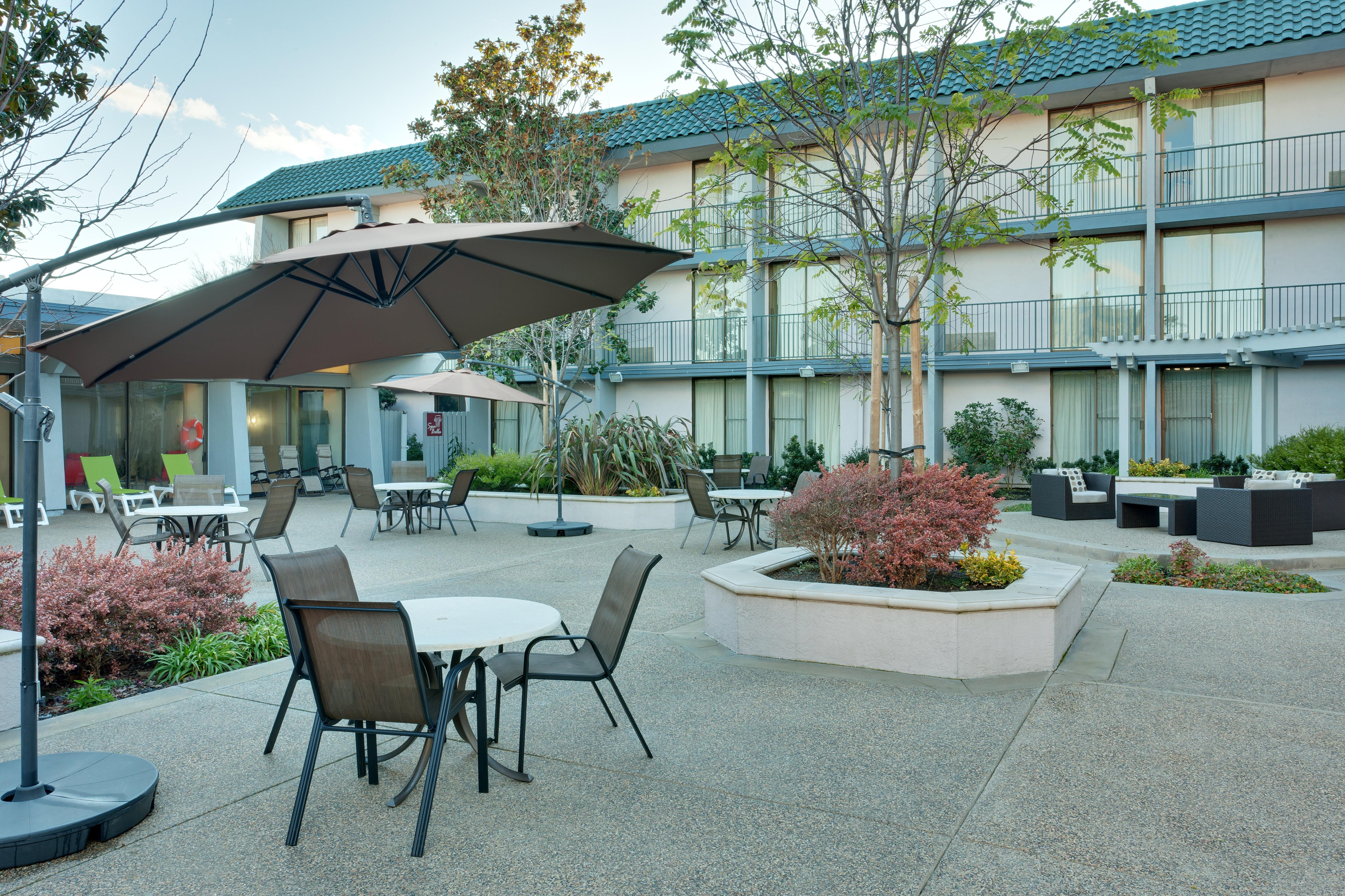 Holiday Inn Dublin - Pleasanton By Ihg מראה חיצוני תמונה